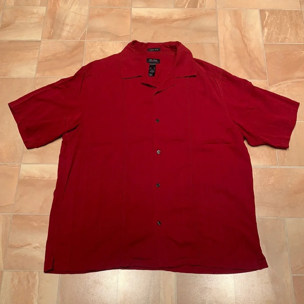 Axcess Men's Red 100% Silk Button Down Short Sleeve Shirt - Picture 1 of 3